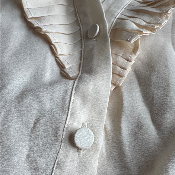 Molly Bracken - Romantic Blouse - Button Up Shirt - Bell Sleeves - Ivory - Picture 6 of 6